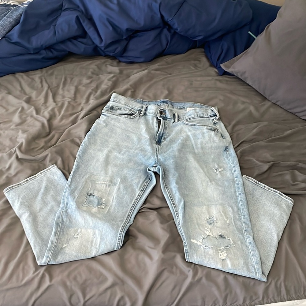Old Navy distressed jeans 38x32